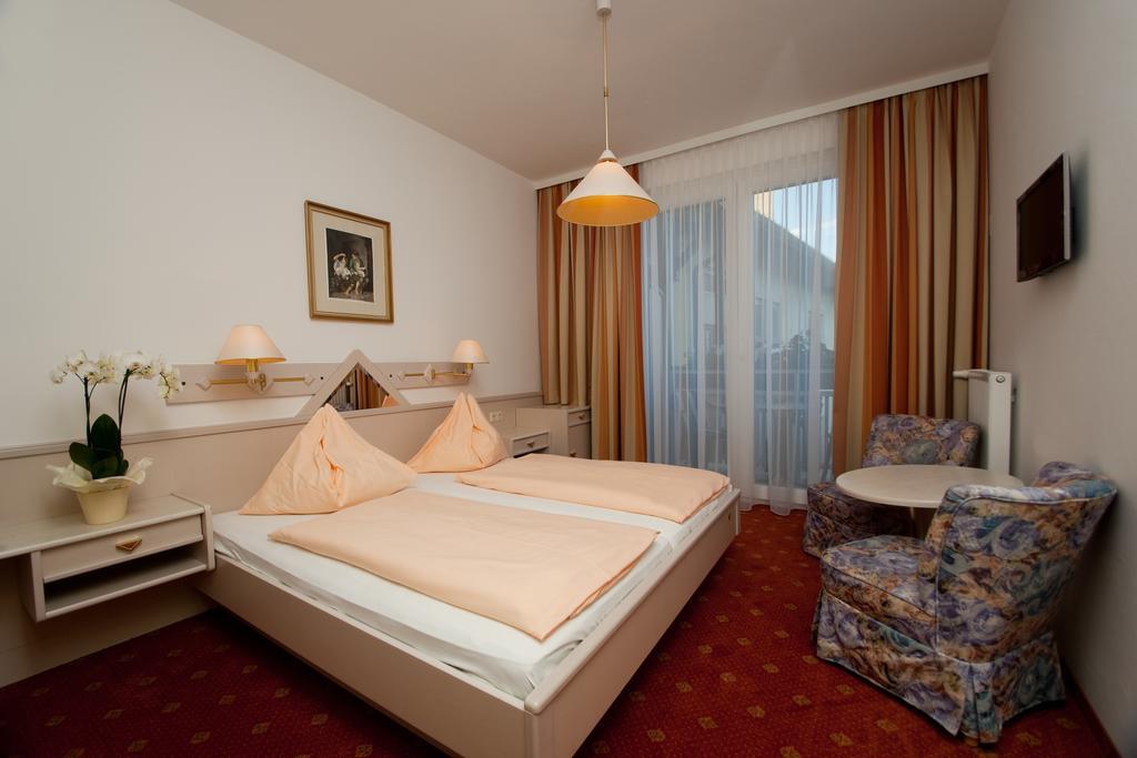 Pension & Apartments Ertl Seeboden Rum bild
